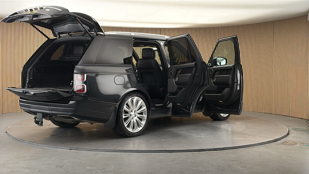 More views of Land Rover Range Rover