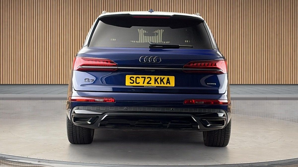 Audi Q7 Image 4