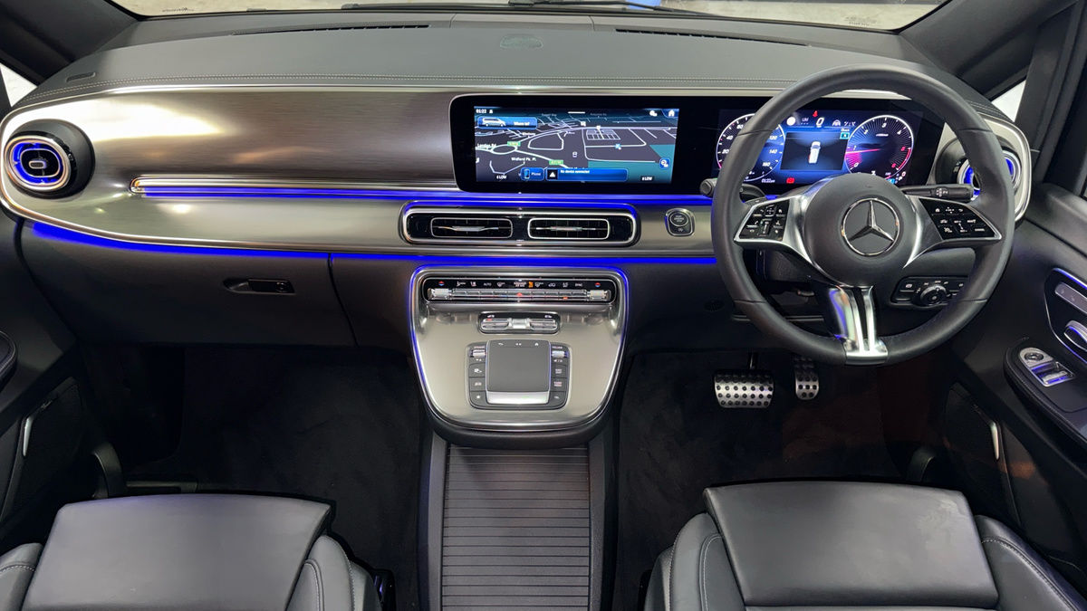 Mercedes-Benz V Class Image 12