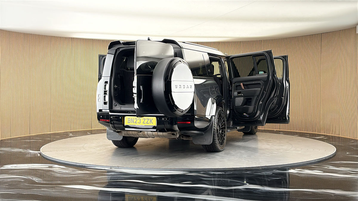More views of Land Rover Defender 130