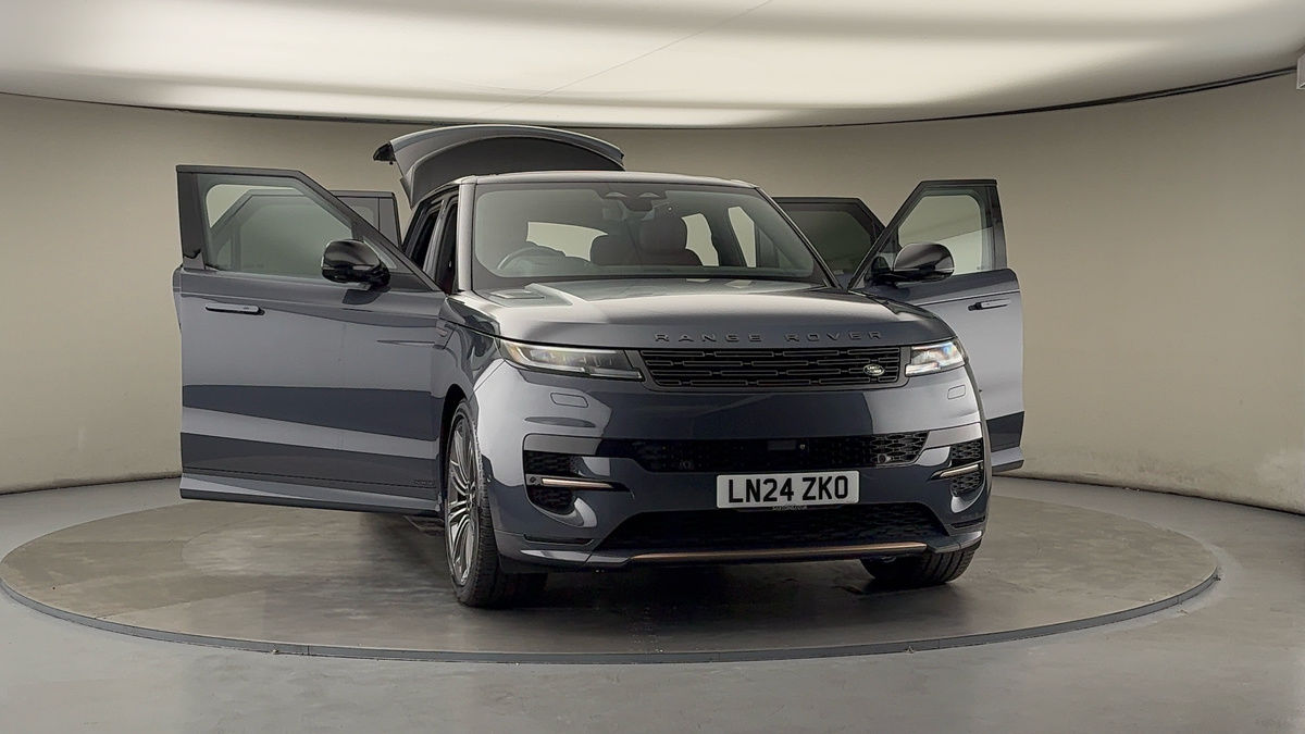 More views of Land Rover Range Rover Sport