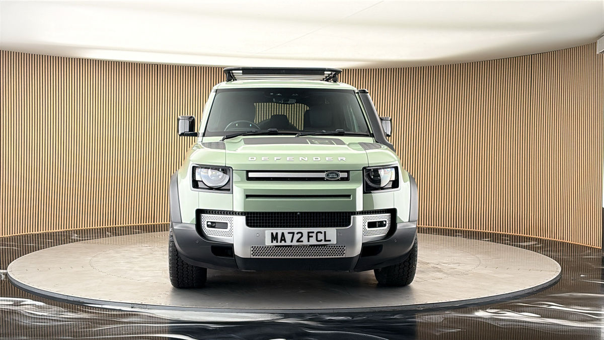 More views of Land Rover Defender 110