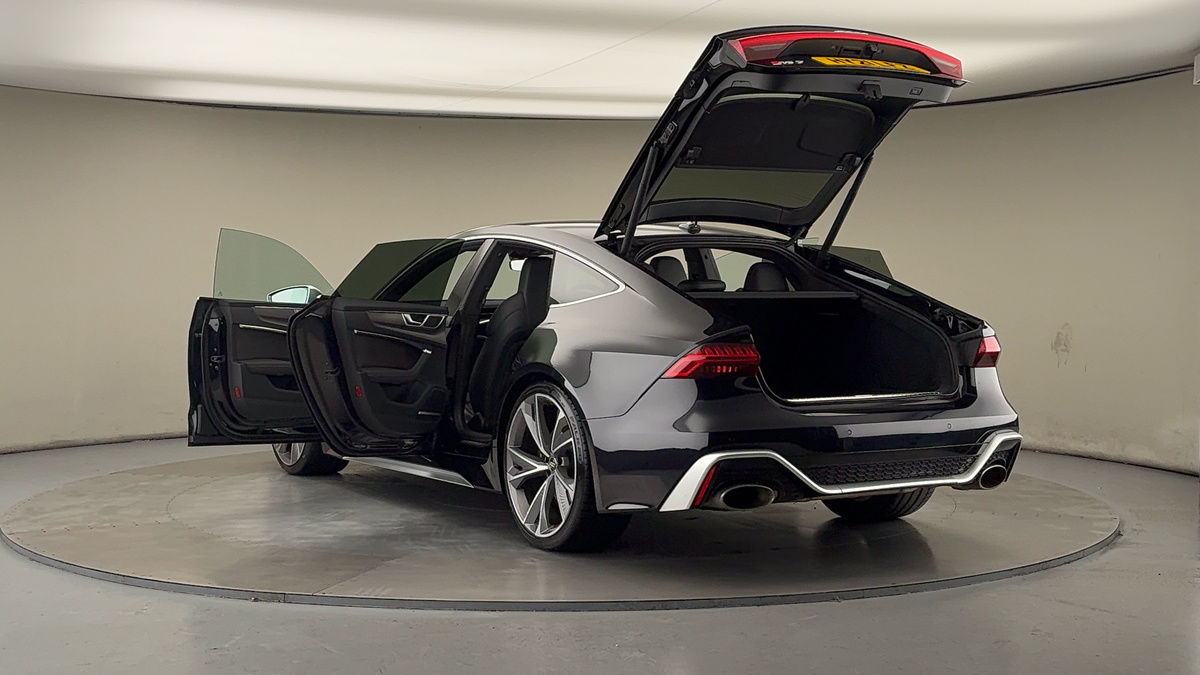 Audi RS7 Image 23