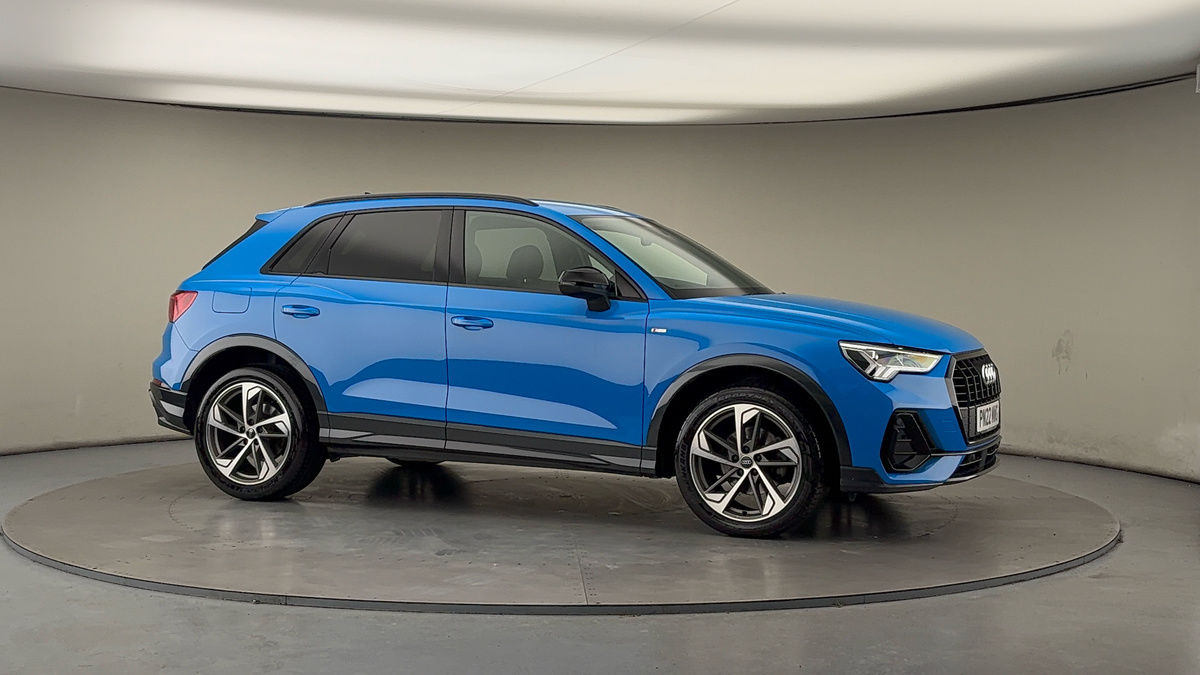 More views of Audi Q3