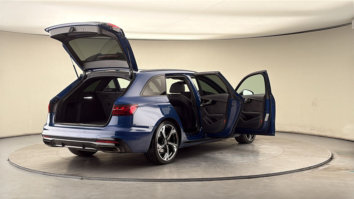 More views of Audi A4 Avant