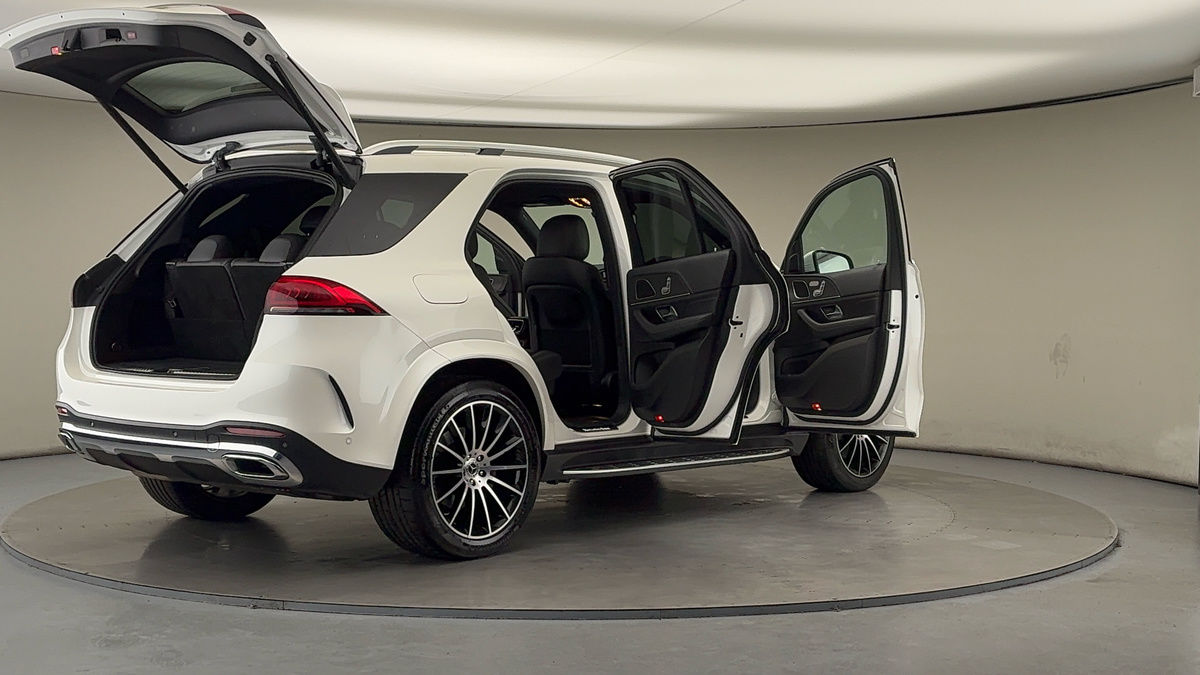 More views of Mercedes-Benz GLE