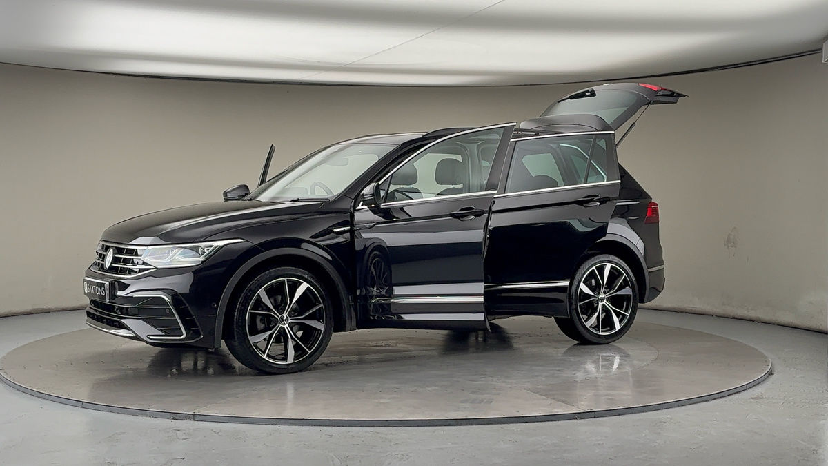 More views of Volkswagen Tiguan