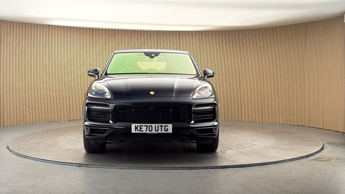 More views of Porsche Cayenne