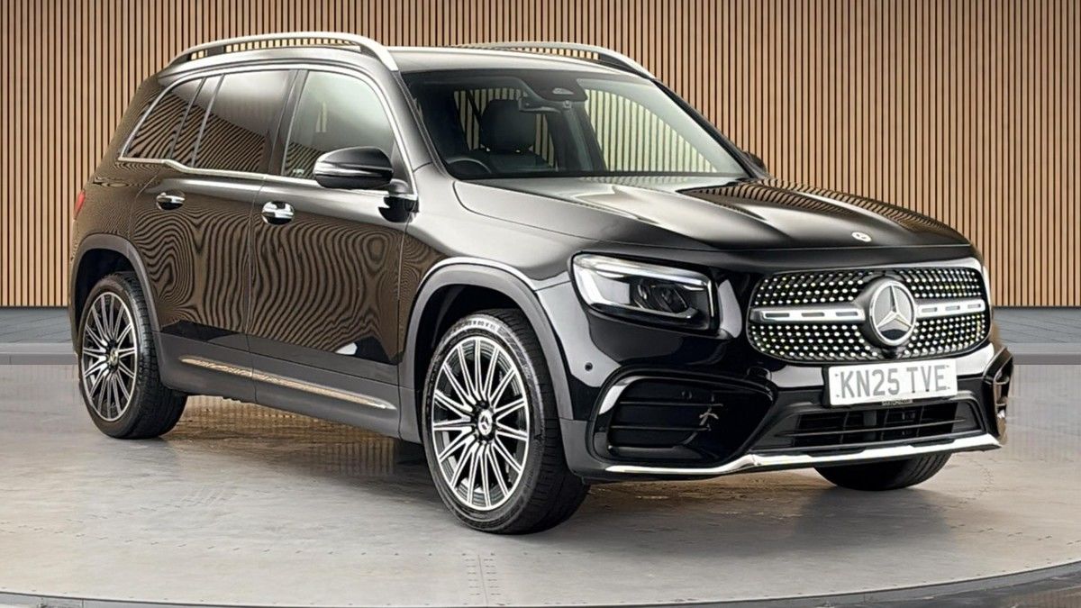 Mercedes-Benz GLB Sticky Header Image