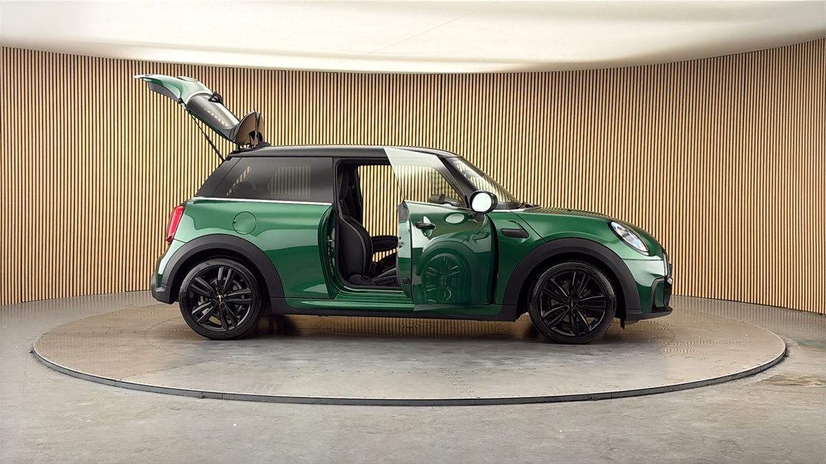 More views of MINI Hatch