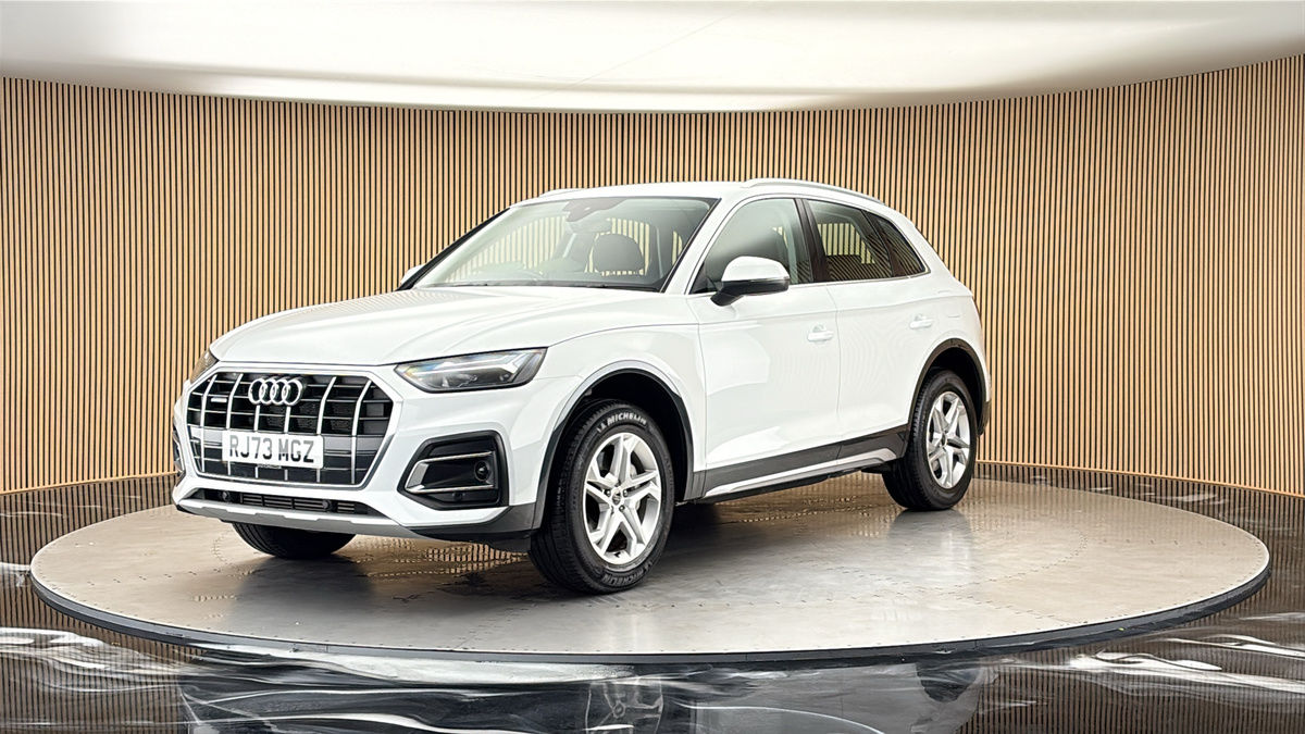 More views of Audi Q5