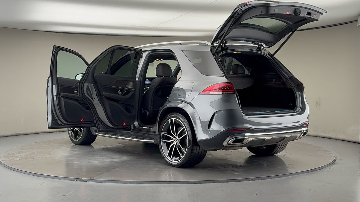 More views of Mercedes-Benz GLE