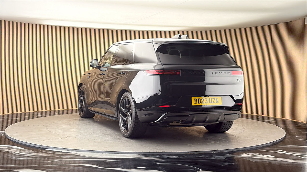 More views of Land Rover Range Rover Sport