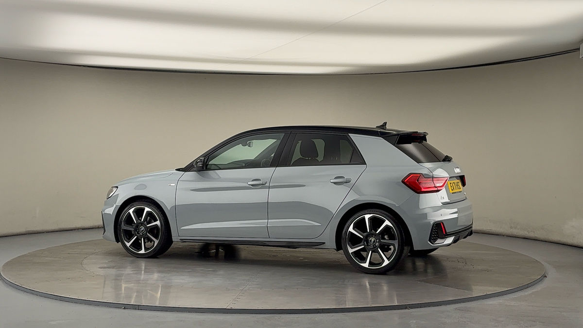 More views of Audi A1