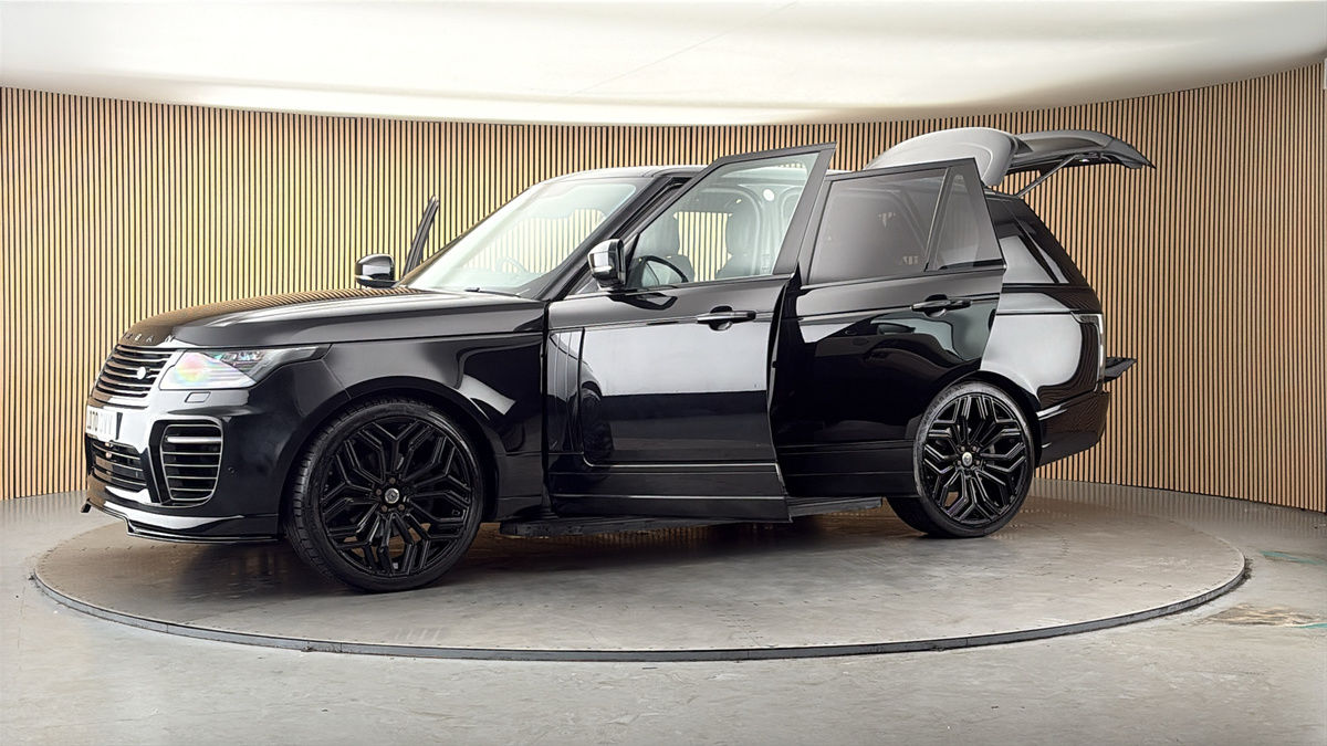 More views of Land Rover Range Rover
