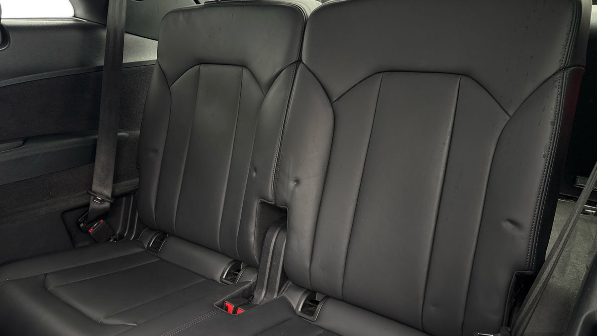 Audi Q7 Image 25
