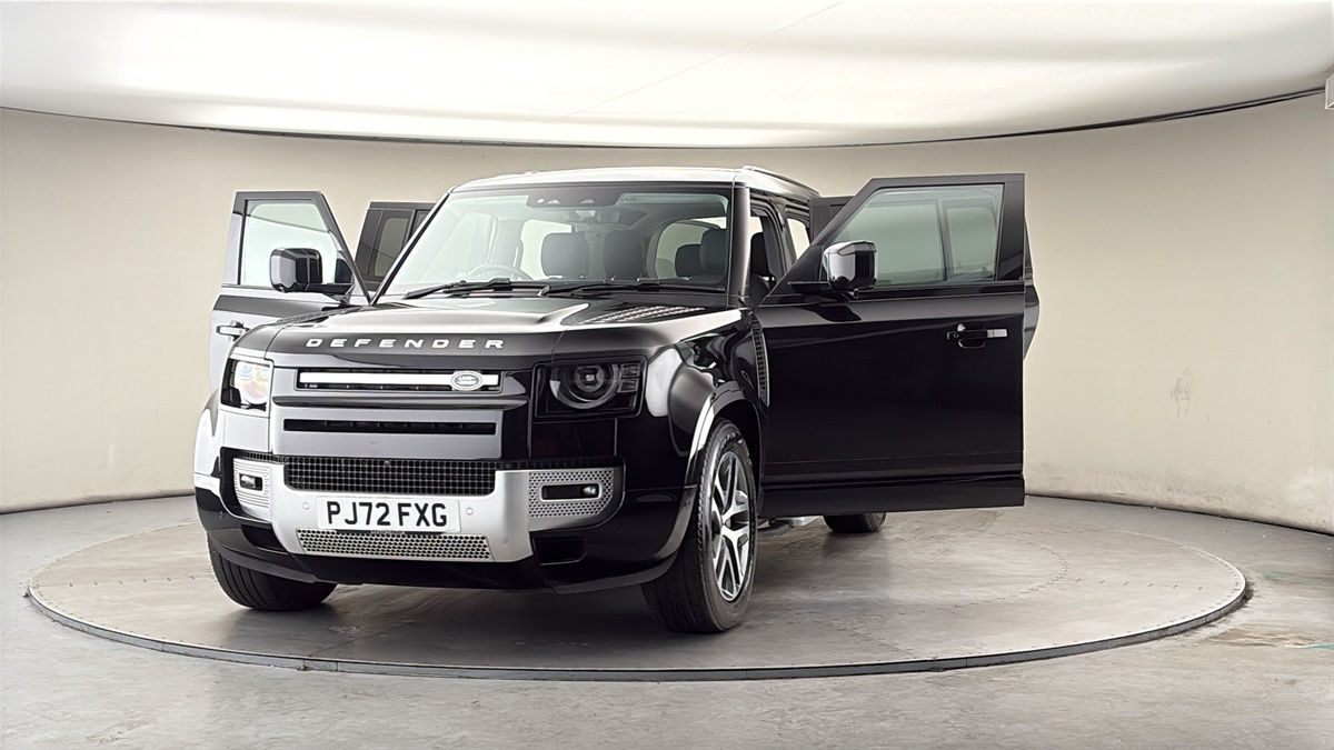 More views of Land Rover Defender 110