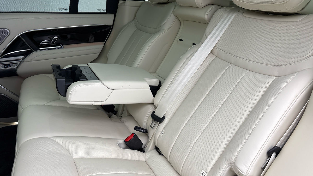 Land Rover Range Rover Image 9
