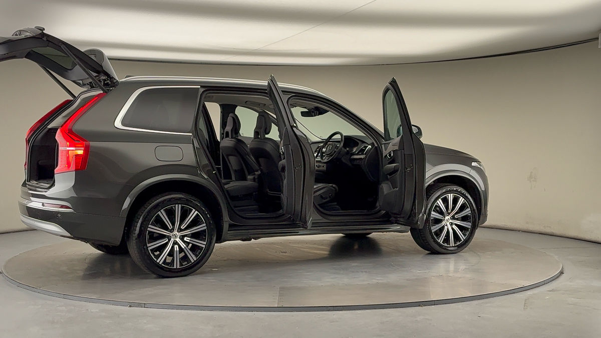 More views of Volvo XC90