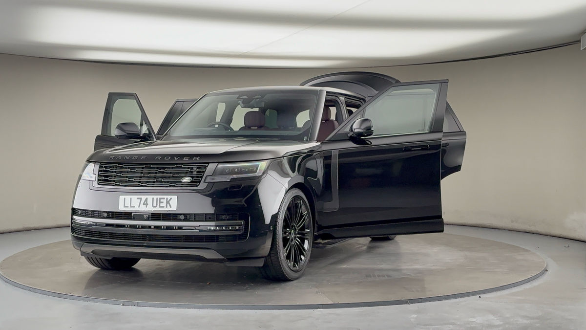 More views of Land Rover Range Rover