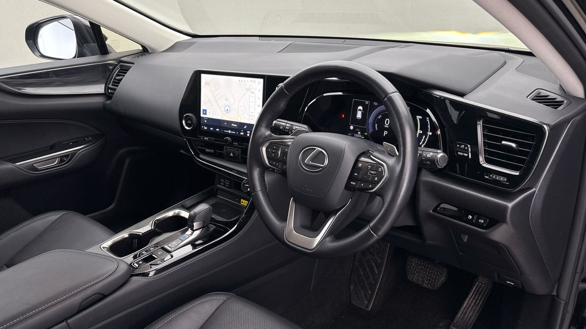 Lexus NX Image 5