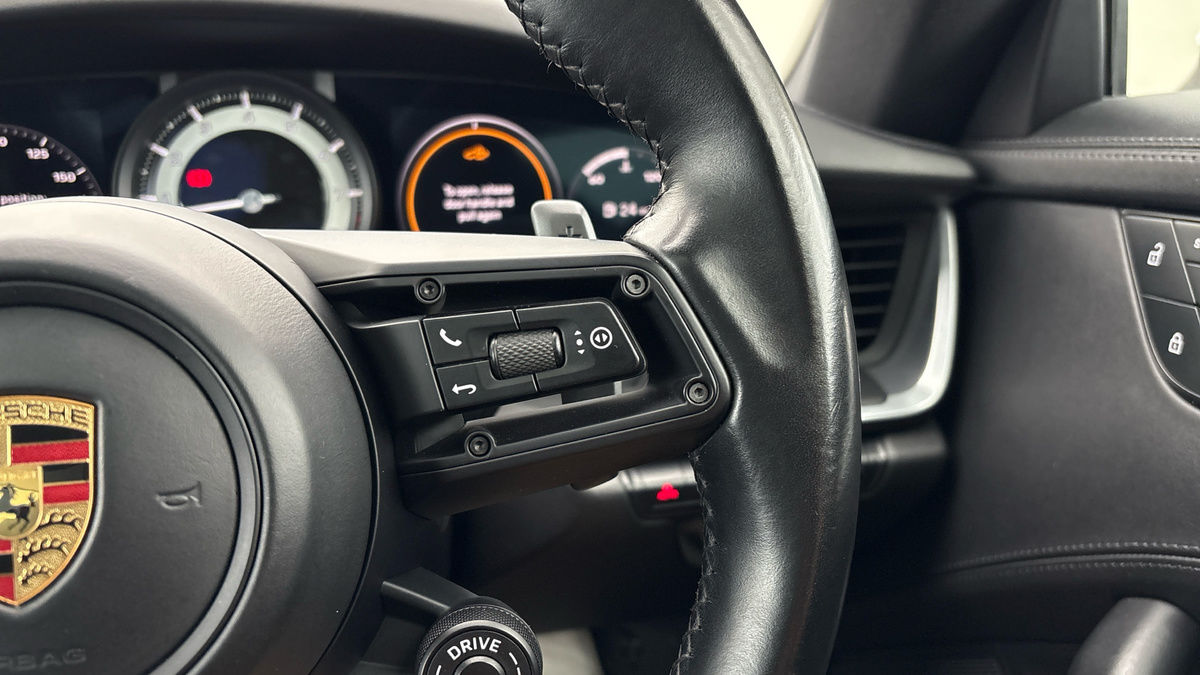 Porsche 911 Image 14