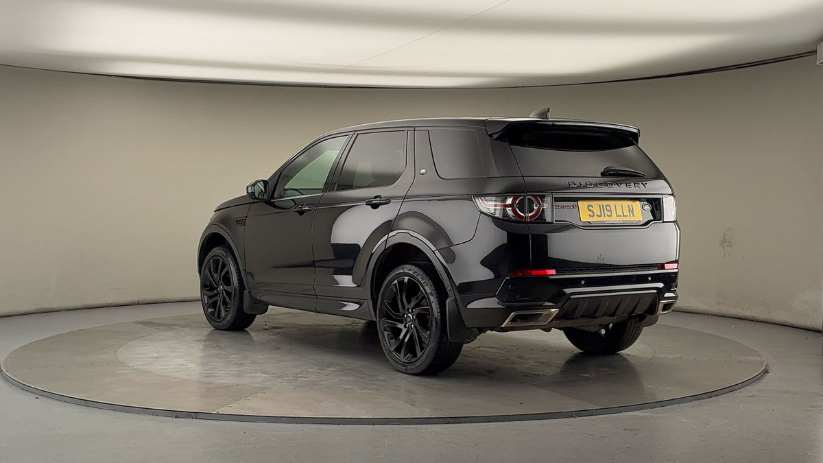 Land Rover Discovery Sport Image 2