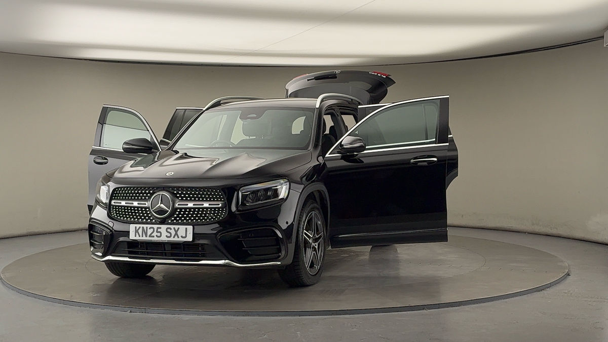 More views of Mercedes-Benz GLB