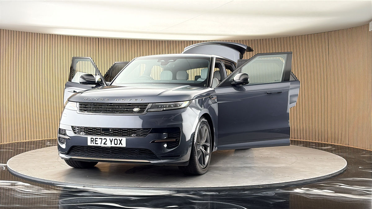 More views of Land Rover Range Rover Sport