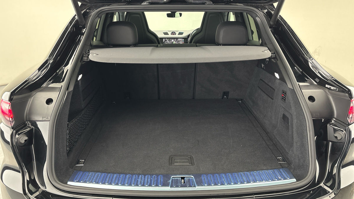 Porsche Cayenne Image 11