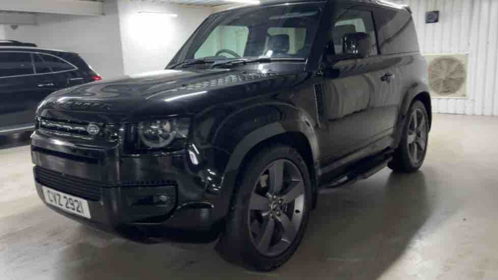 More views of Land Rover Defender 90
