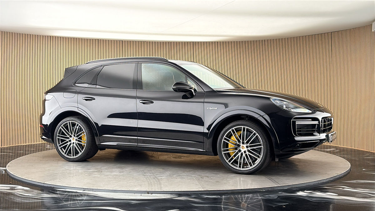 More views of Porsche Cayenne
