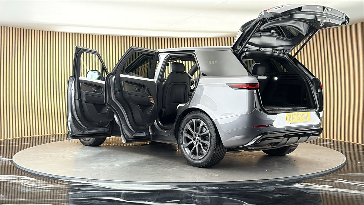 More views of Land Rover Range Rover Sport