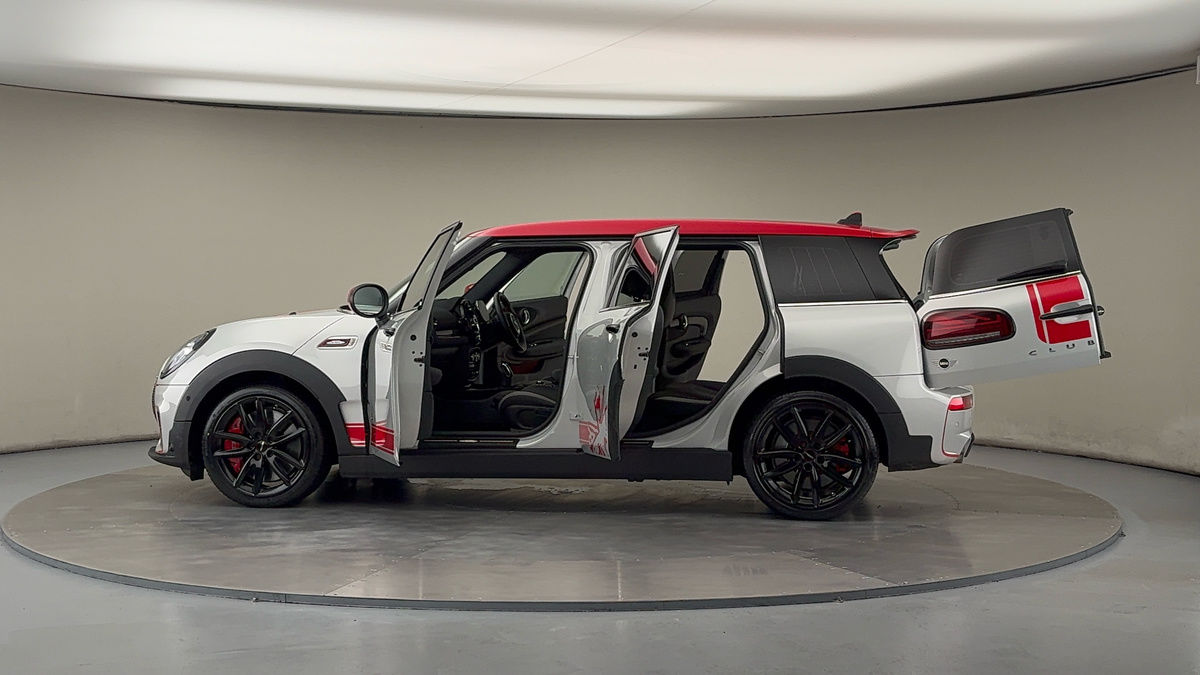 More views of MINI Clubman
