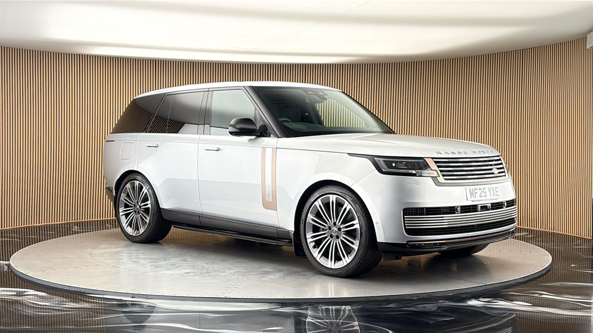 More views of Land Rover Range Rover
