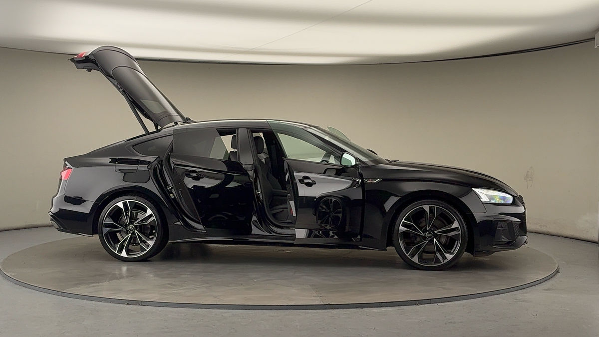 More views of Audi A5