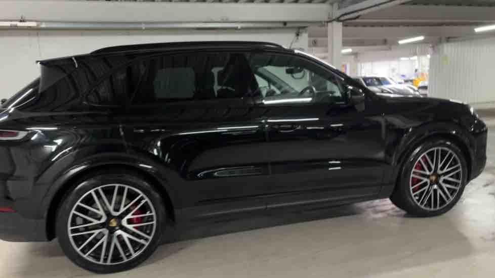 More views of Porsche Cayenne