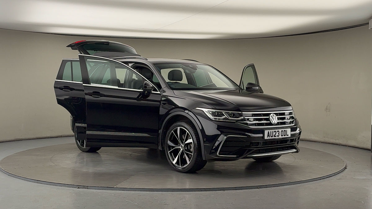 More views of Volkswagen Tiguan