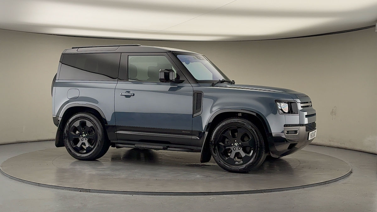 More views of Land Rover Defender 90