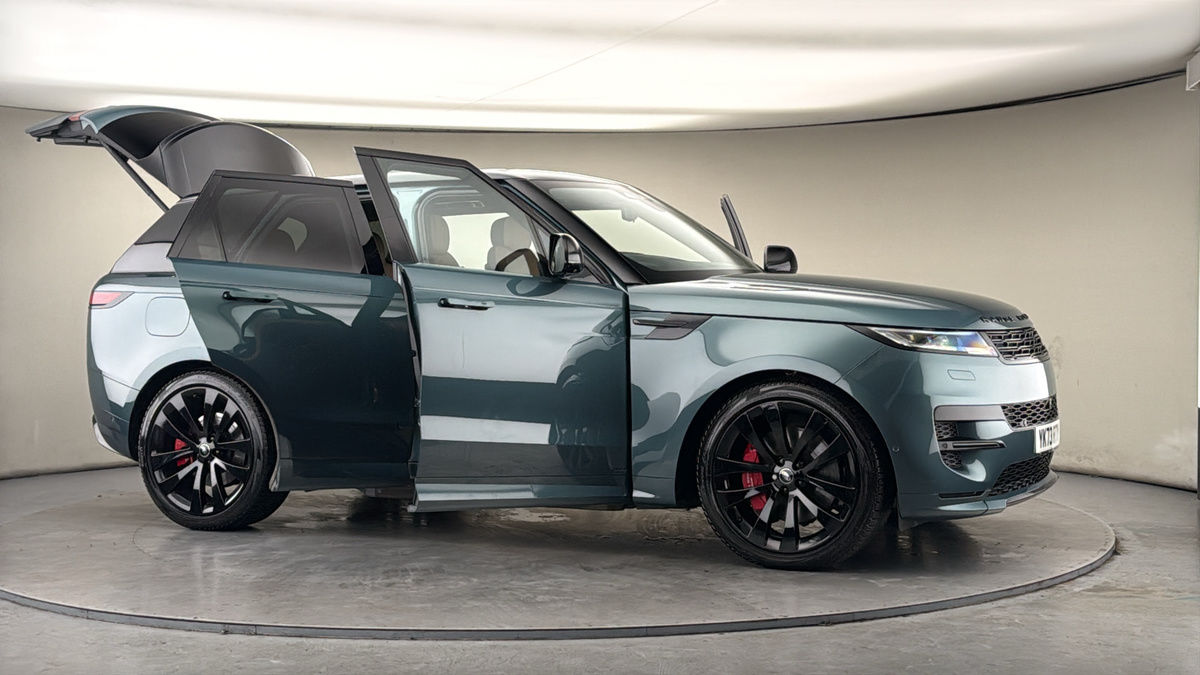 More views of Land Rover Range Rover Sport