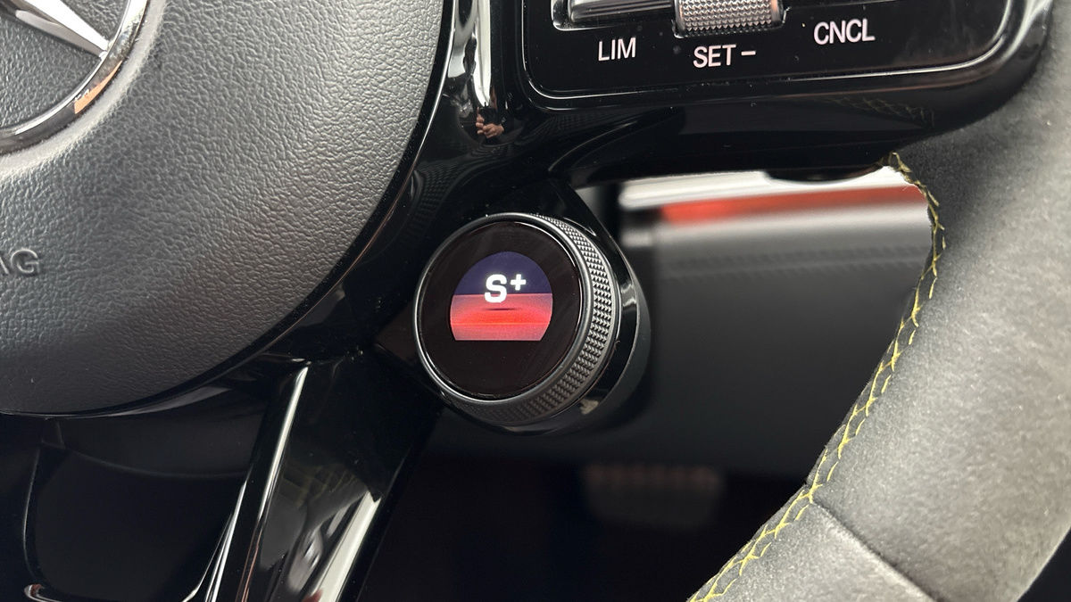 Mercedes-Benz AMG GT Image 29