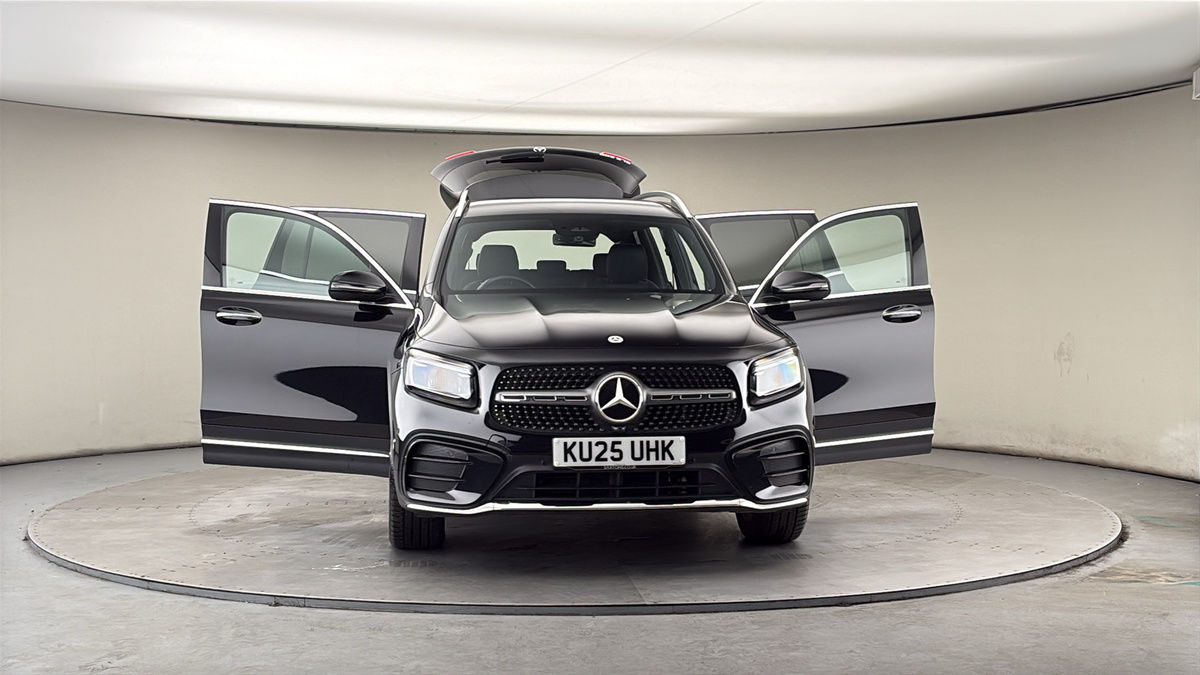 More views of Mercedes-Benz GLB