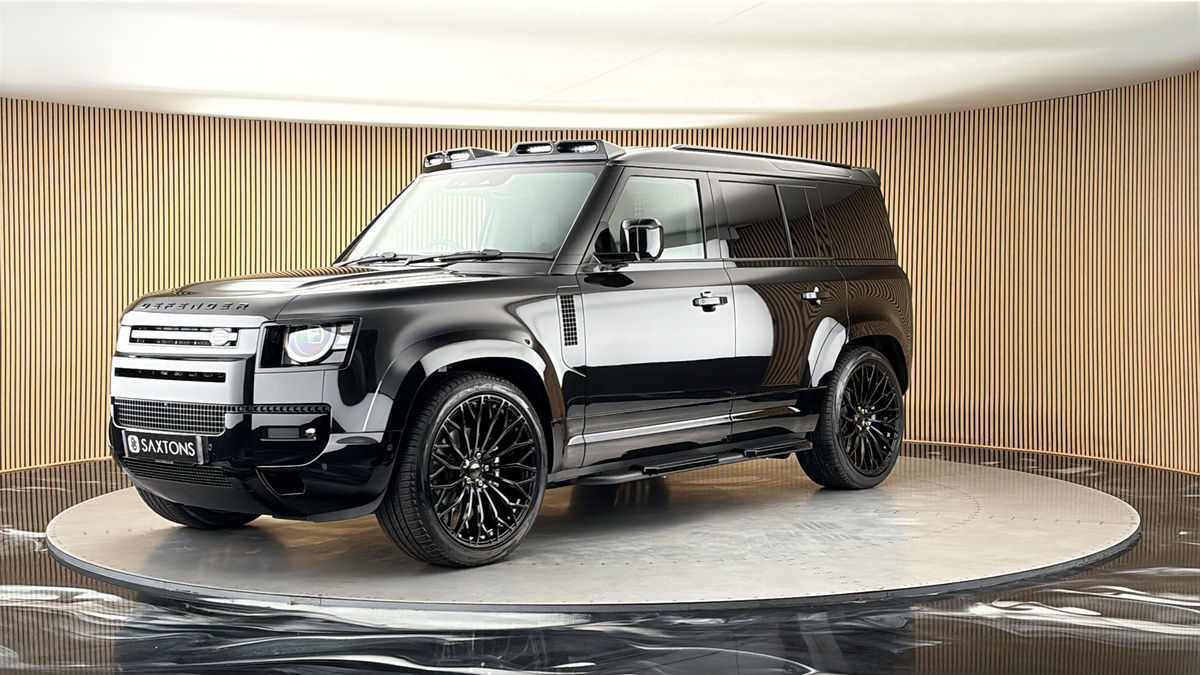 Land Rover Defender 110 Image 20