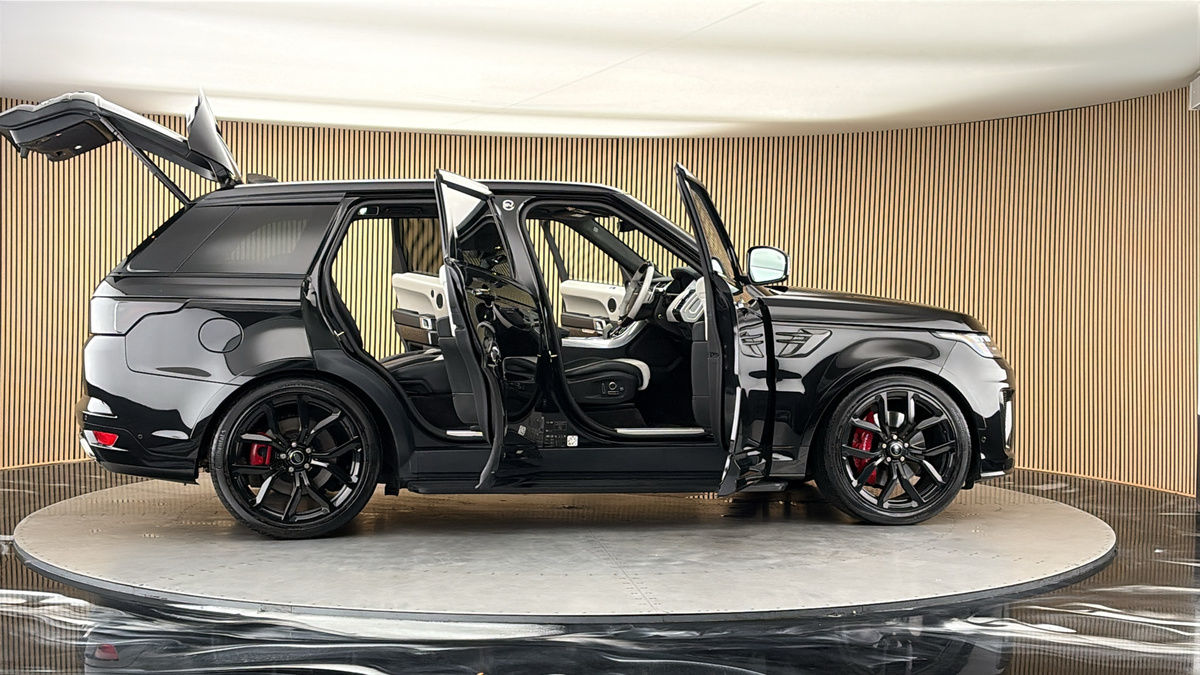 More views of Land Rover Range Rover Sport