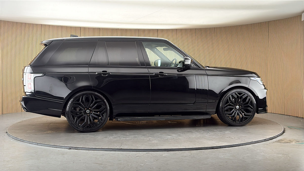 More views of Land Rover Range Rover