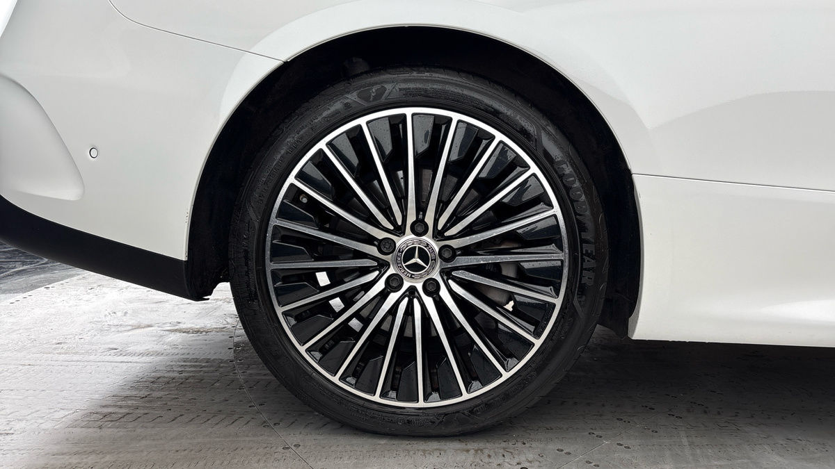 Mercedes-Benz CLE Image 10