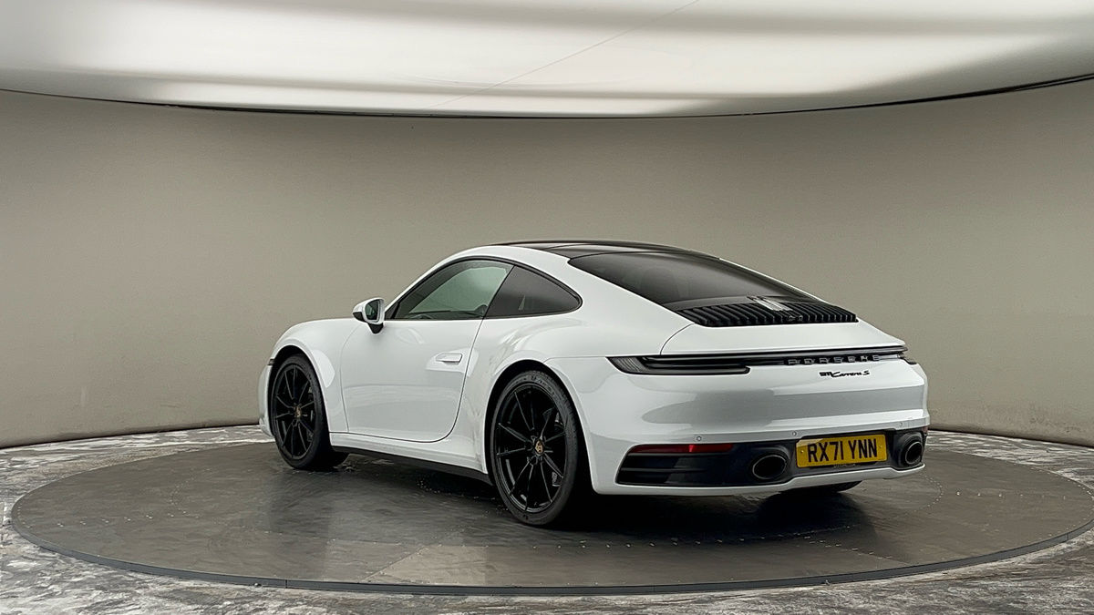Porsche 911 Image 2