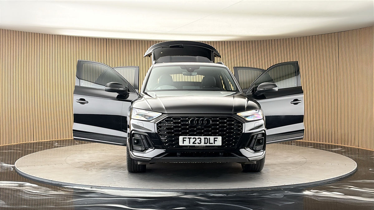 More views of Audi Q5