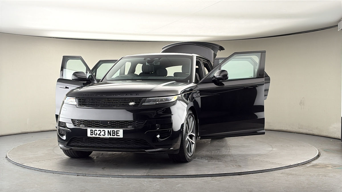 More views of Land Rover Range Rover Sport