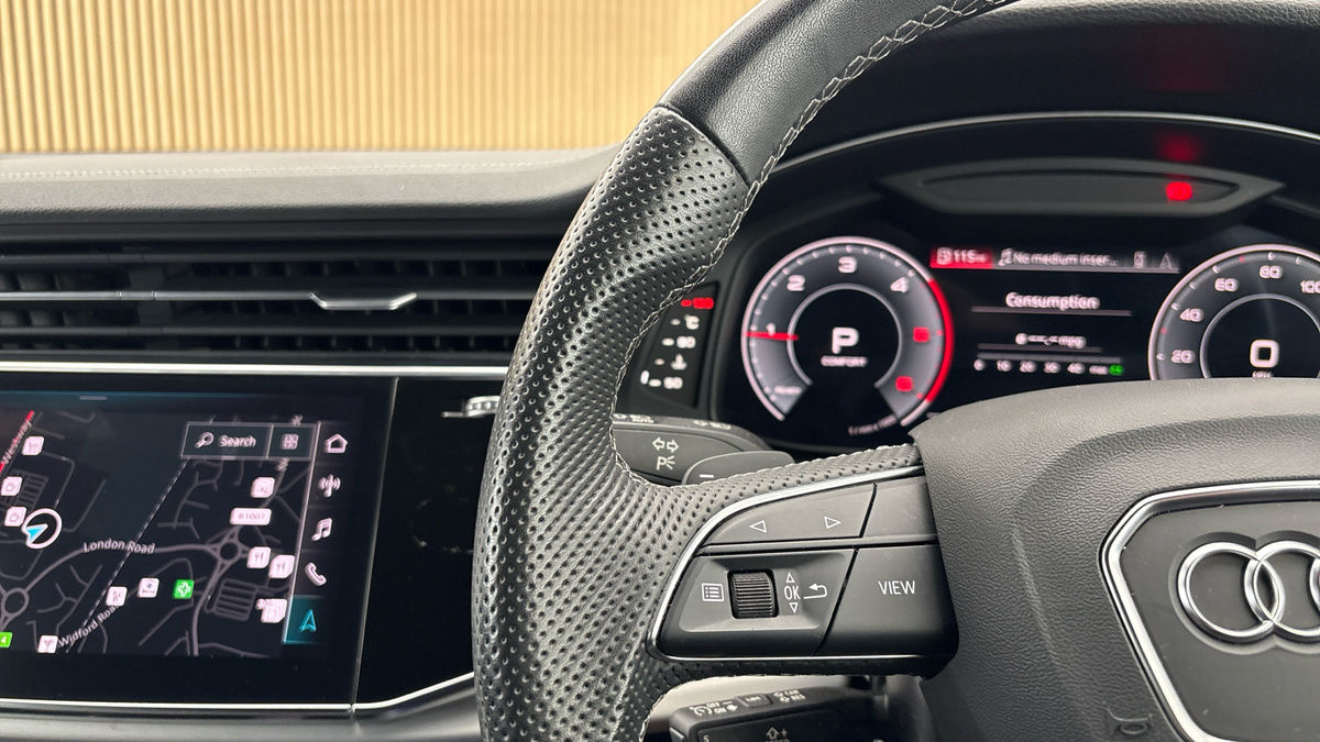Audi Q7 Image 13